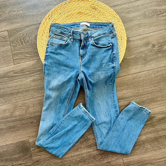 Zara Denim Skinny Blue Jean size 4 - Picture 1 of 3